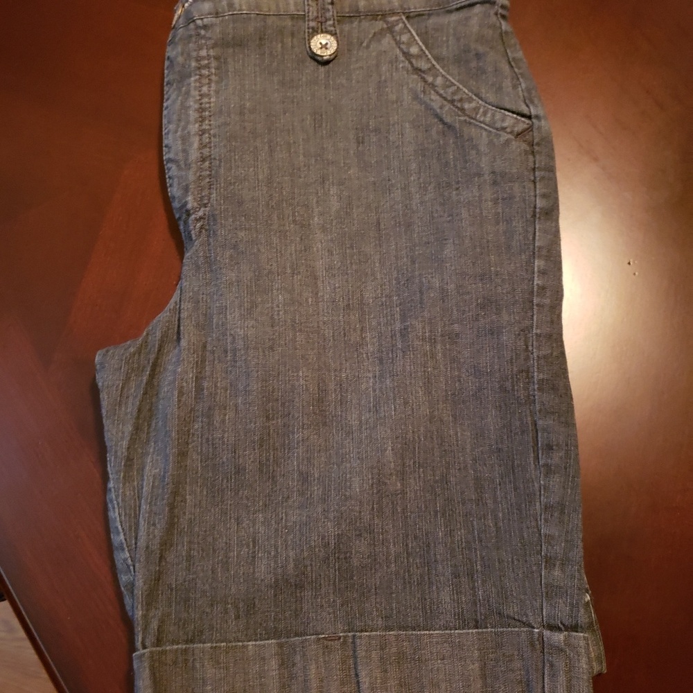 Lee Comfort Waistband  Bermuda Shorts